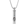 Sifflet d'urgence Olight en acier inoxydable sur chaîne.