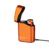 Olight Oclip Pro orange édition Halloween dans son boîtier de charge sans fil pour un éclairage EDC portable