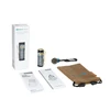 Olight Baton 4 Premium gris avec étui de chargement, pochette et manuel d'utilisation pour usage quotidien ou extérieur.