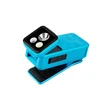 Lampe clipable rechargeable Olight Oclip bleue avec tête rotative et triple source lumineuse sur fond blanc.