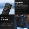 Olight ArkPro Ultra noire, vue de dessus, interface avec affichage à code couleur pour l'intensité lumineuse et le niveau de batterie, lampe de poche ultra-plate et portable.