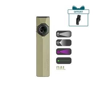 Olight Arkfeld Lite de couleur vert olive, vue latérale, avec éclairage UV, parfait pour les activités extérieures.