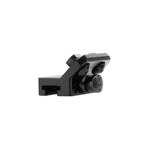 Montage décalé Picatinny noir en métal pour accessoire optique de tir, fond blanc