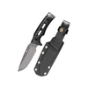 Couteau de survie militaire à lame fixe grise et son étui kydex noir sur fond blanc