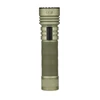 Lampe de poche LED rechargeable de couleur vert olive avec poignée texturée.