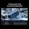 Monoculaire thermique étanche IP67 TS004 Pro éclaboussé dans un ruisseau enneigé, fonctionne de -10°C à 45°C.
