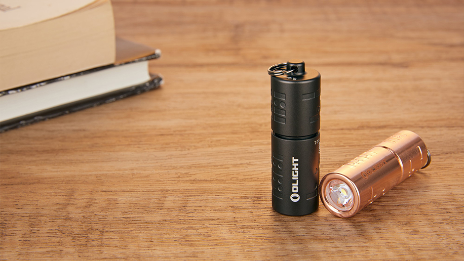 La iMorse est la toute nouvelle lampe de poche porte-clés rechargeable d'Olight.