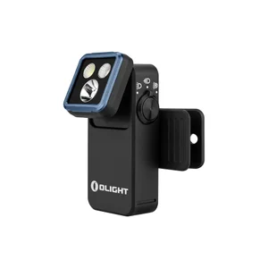 Lampe clip Olight noire compacte avec tête inclinable et trois LED sur fond blanc