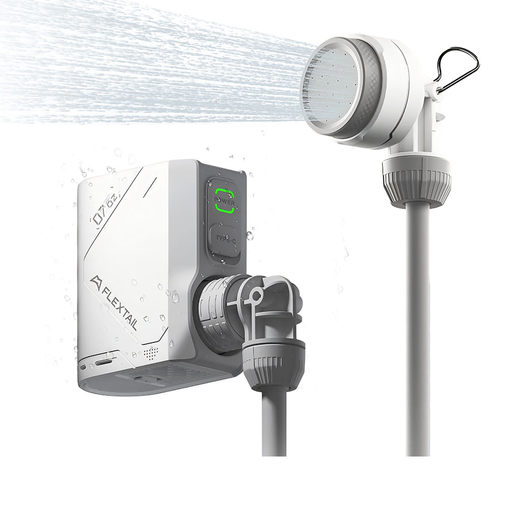Douche de camping portable Flextail blanche avec pompe à eau électrique rechargeable USB et pommeau de douche actif
