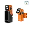 Deux lampes clipsables Olight Oclip orange avec tête pivotante et lumière LED polyvalente.