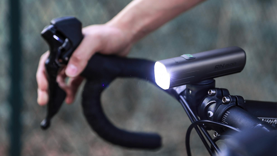Olight RN 1500 - Éclairage Avant Vélo VTT 1500 Lumens