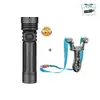 Lampe torche Olight Seeker 4 Pro noire édition limitée et lance-pierre bleu pour activités outdoor et camping