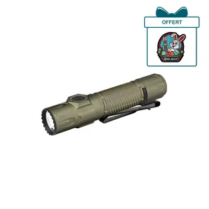 Lampe de poche tactique Olight Warrior Ultra vert olive, vue de côté avec clip de poche, idéale pour l'extérieur et le camping.